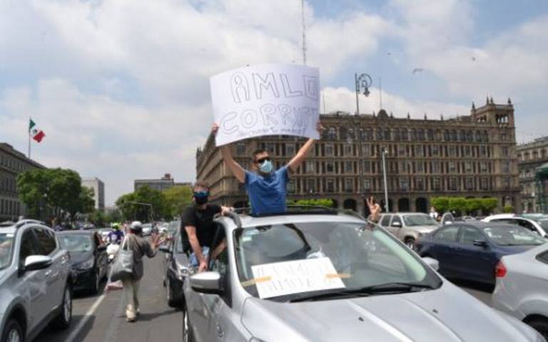 Protestan en autos contra AMLO en distintos puntos del pa s exigen